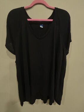 Old Navy Black V-Neck Short Sleeve Tee